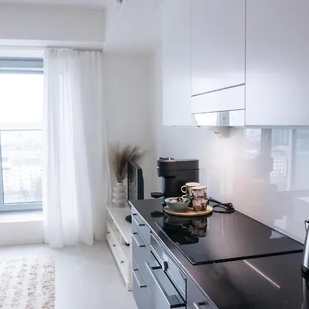 Huoneisto Tampereen Paraatipaikalla. 14. Kerros. Tampere