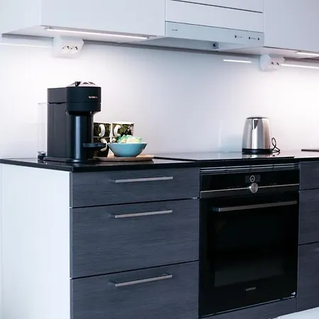 Huoneisto Tampereen Paraatipaikalla. 14. Kerros. *