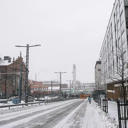 Huoneisto Tampereen Paraatipaikalla. 14. Kerros. * Тампере