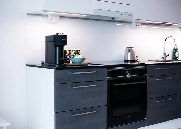 Huoneisto Tampereen Paraatipaikalla. 14. Kerros. *